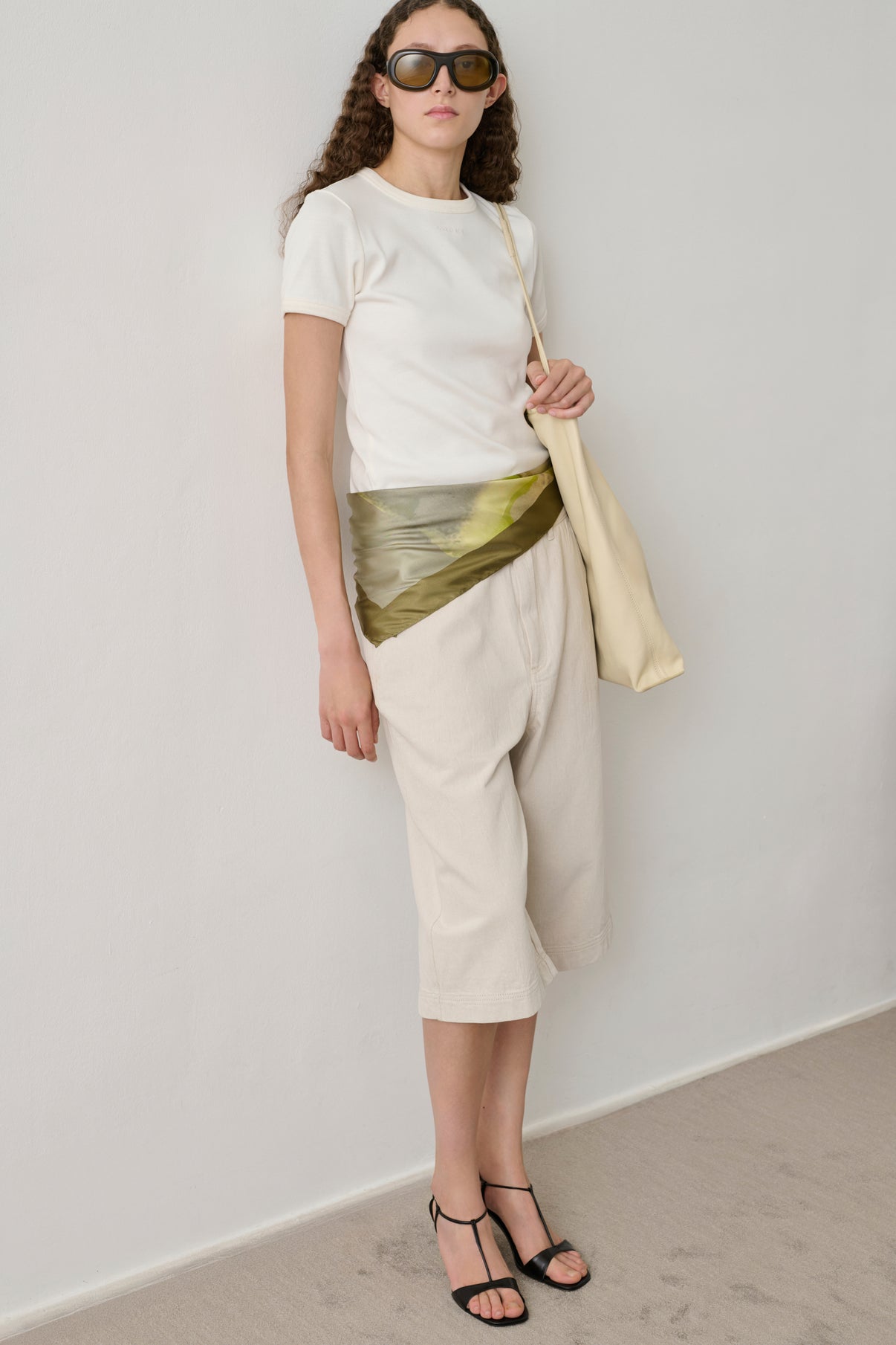 Francis Bermuda Shorts - Stone White - Cotton - Women vue 2
